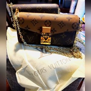 1 Mini chain wallet purse